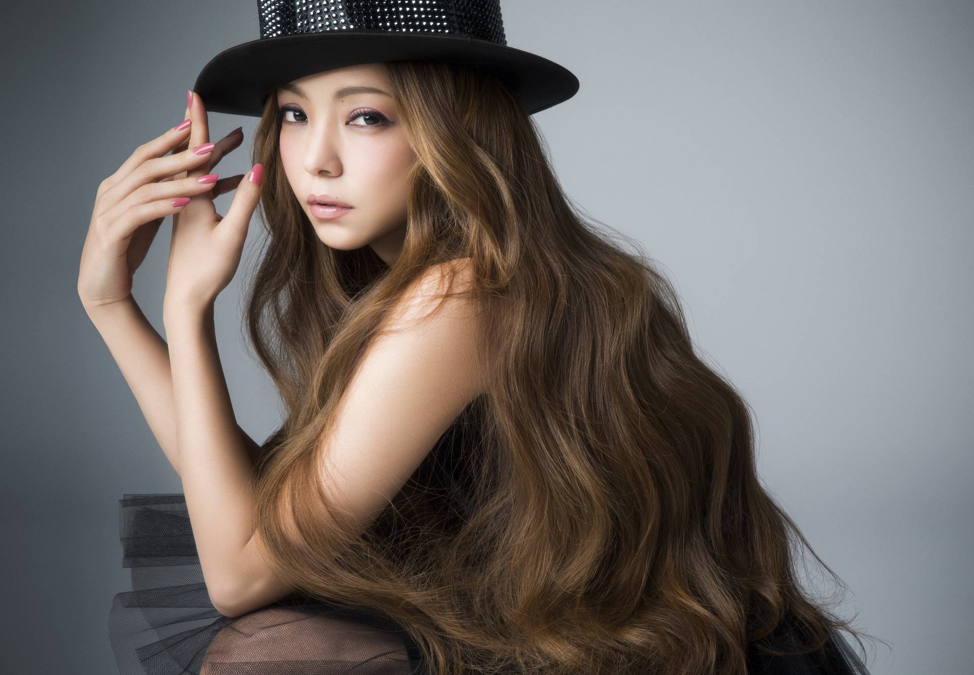 Namie Amuro dược gọi là thiên hậu của làng giải trí Nhật Bản, hay “Madonna Nhật Bản”