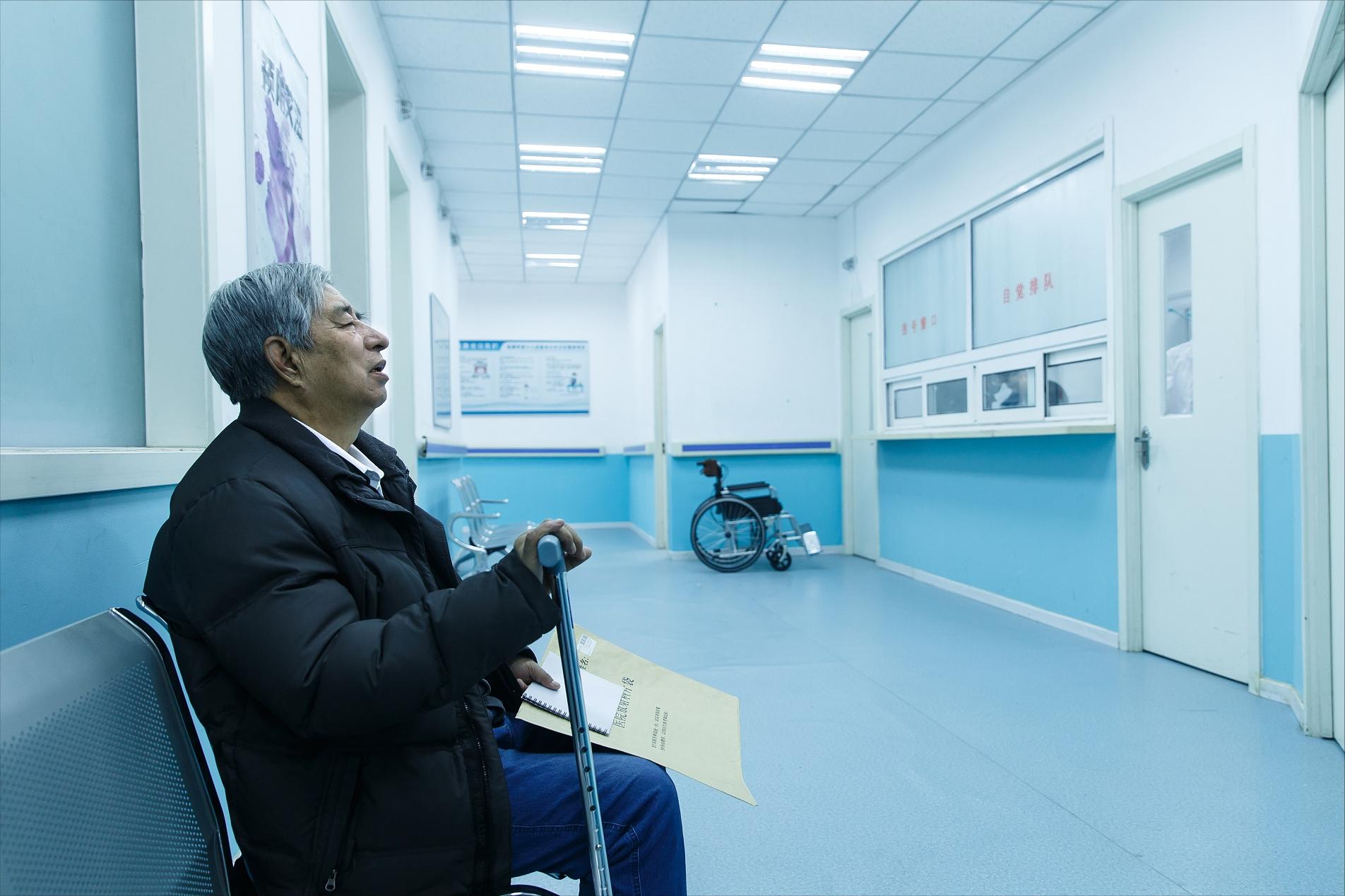 Càng giữ tiền chặt, tuổi già càng trống rỗng – bài học tôi phải trả giá ở tuổi 70- Ảnh 4. Càng giữ tiền chặt, tuổi già càng trống rỗng – bài học tôi phải trả giá ở tuổi 70- Ảnh 4.