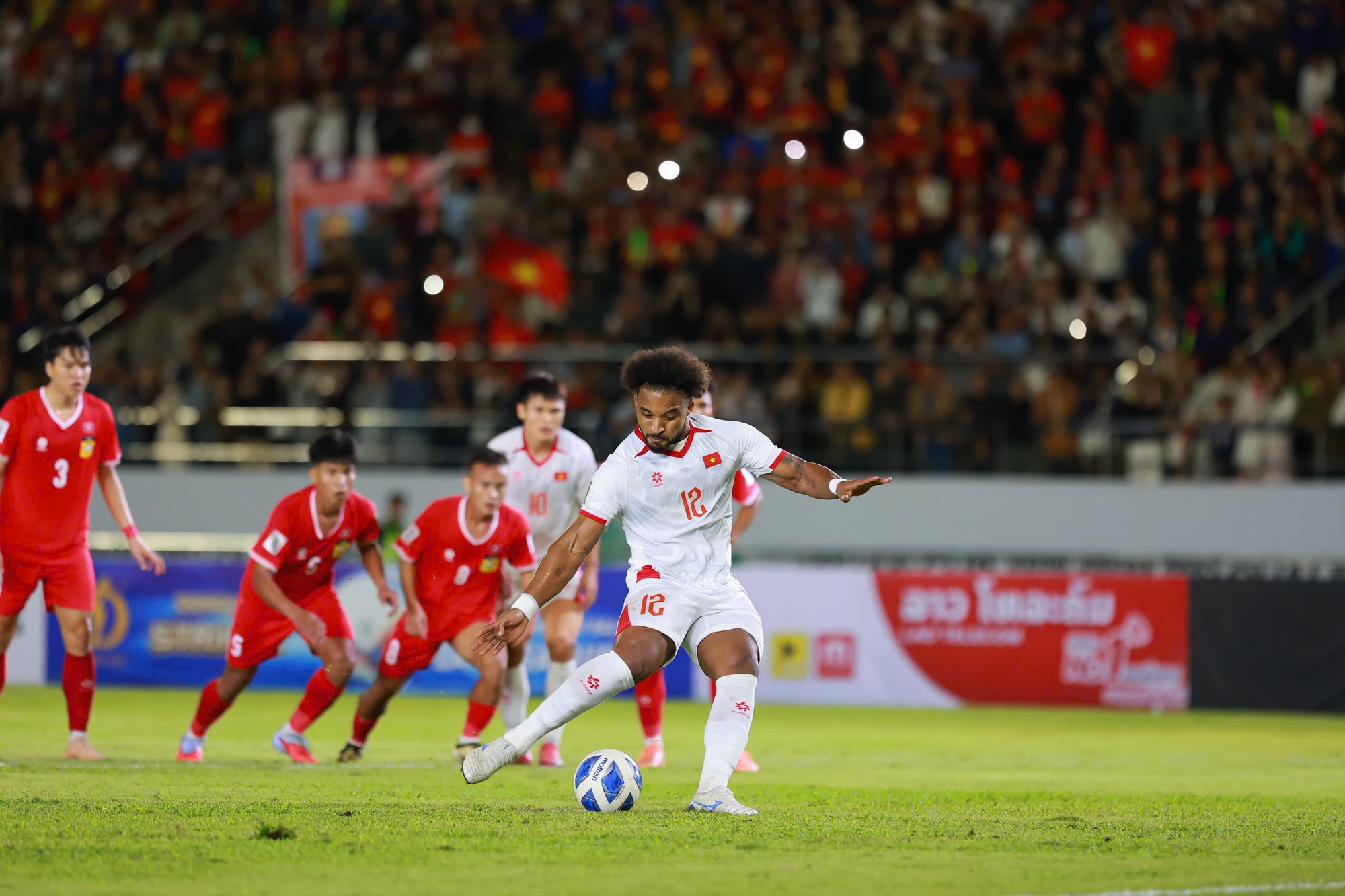 Xuân Son trở lại mạnh mẽ thật rồi!- Ảnh 4.