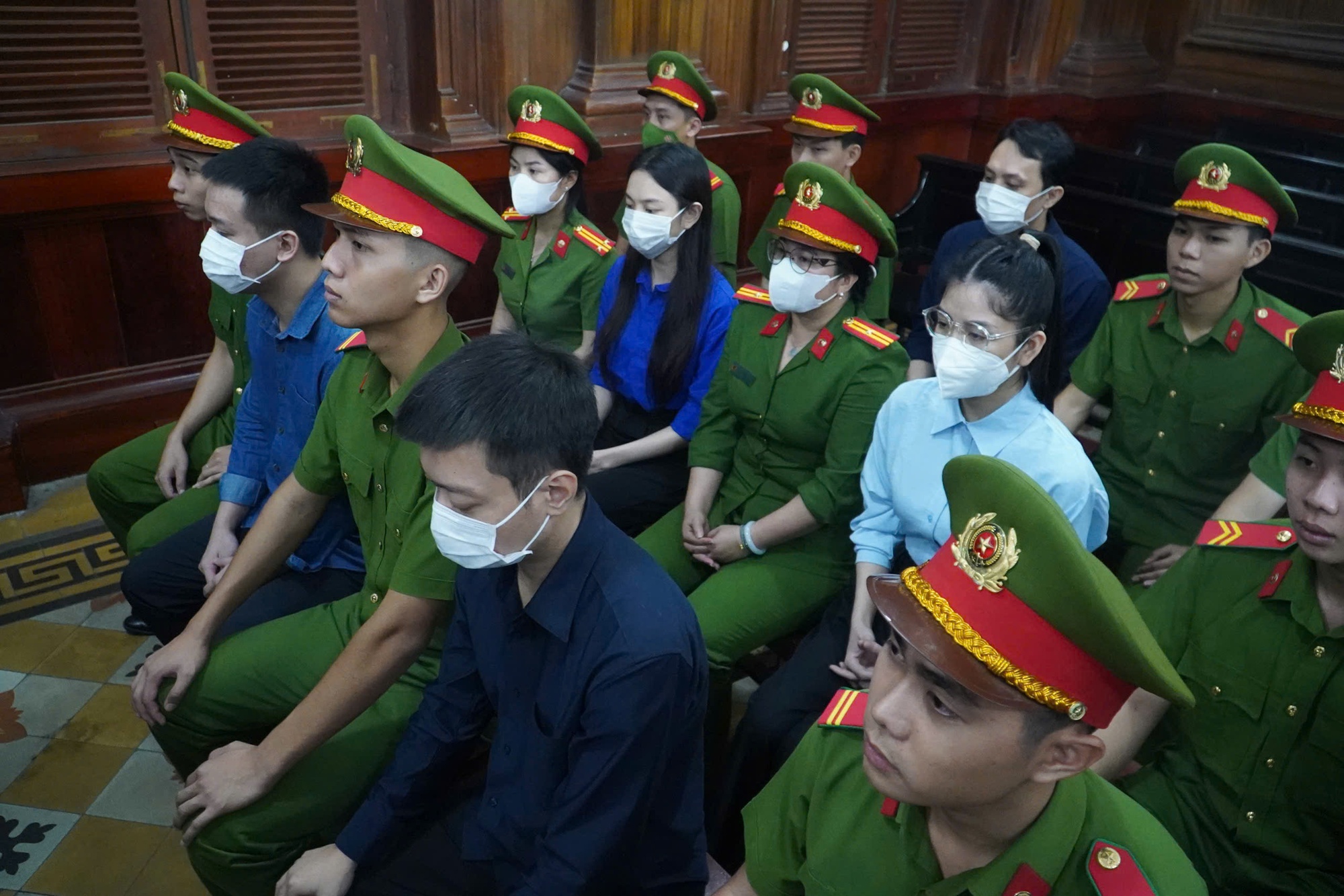 Nguyễn Thúc Thùy Tiên cũng là bị hại?- Ảnh 1. Nguyễn Thúc Thùy Tiên cũng là bị hại?- Ảnh 1.