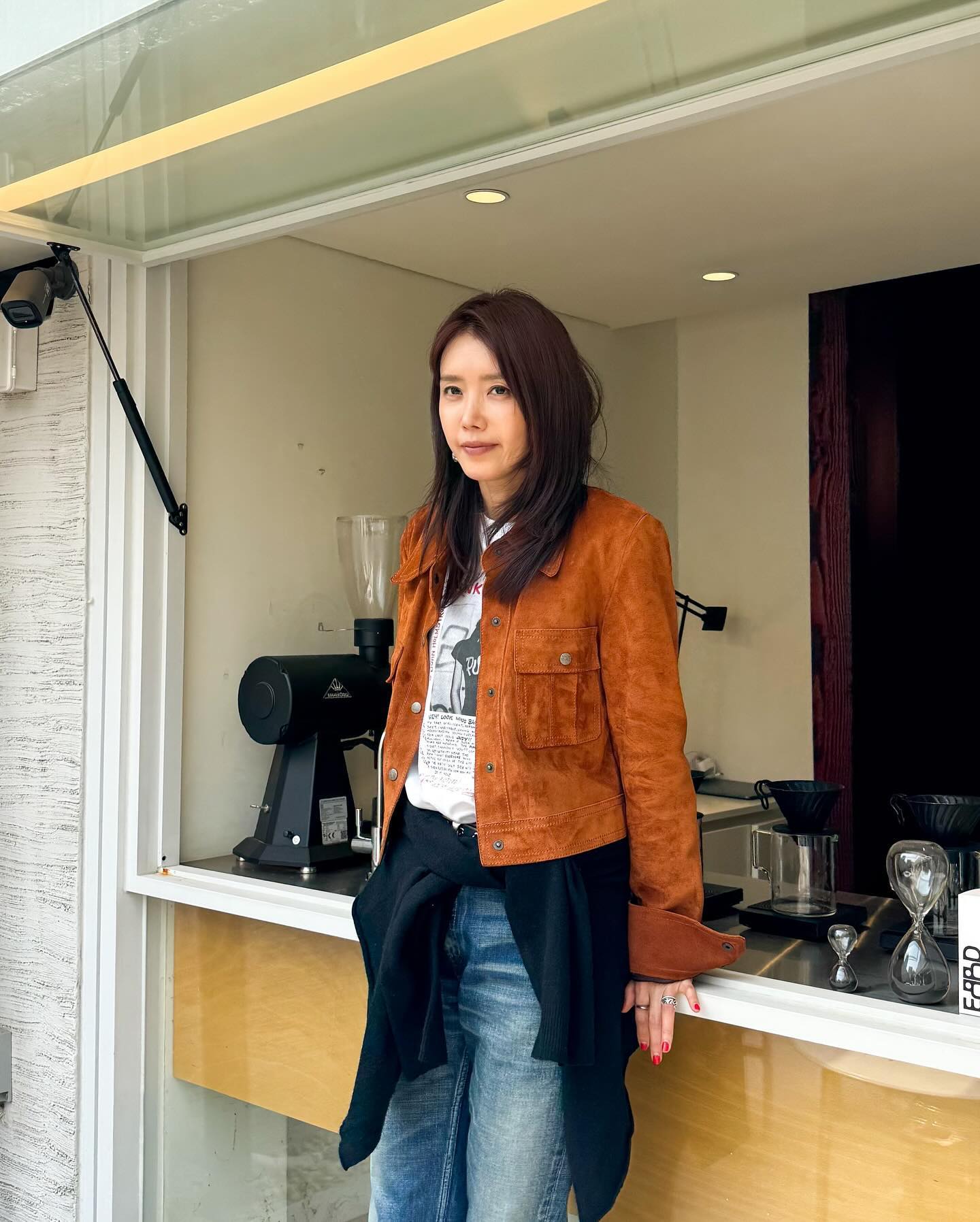 Hiện tại không tìm được kiểu tóc nào đẹp hơn 5 mẫu tóc ngắn này, phụ nữ 40+ cắt lại càng sang- Ảnh 3.