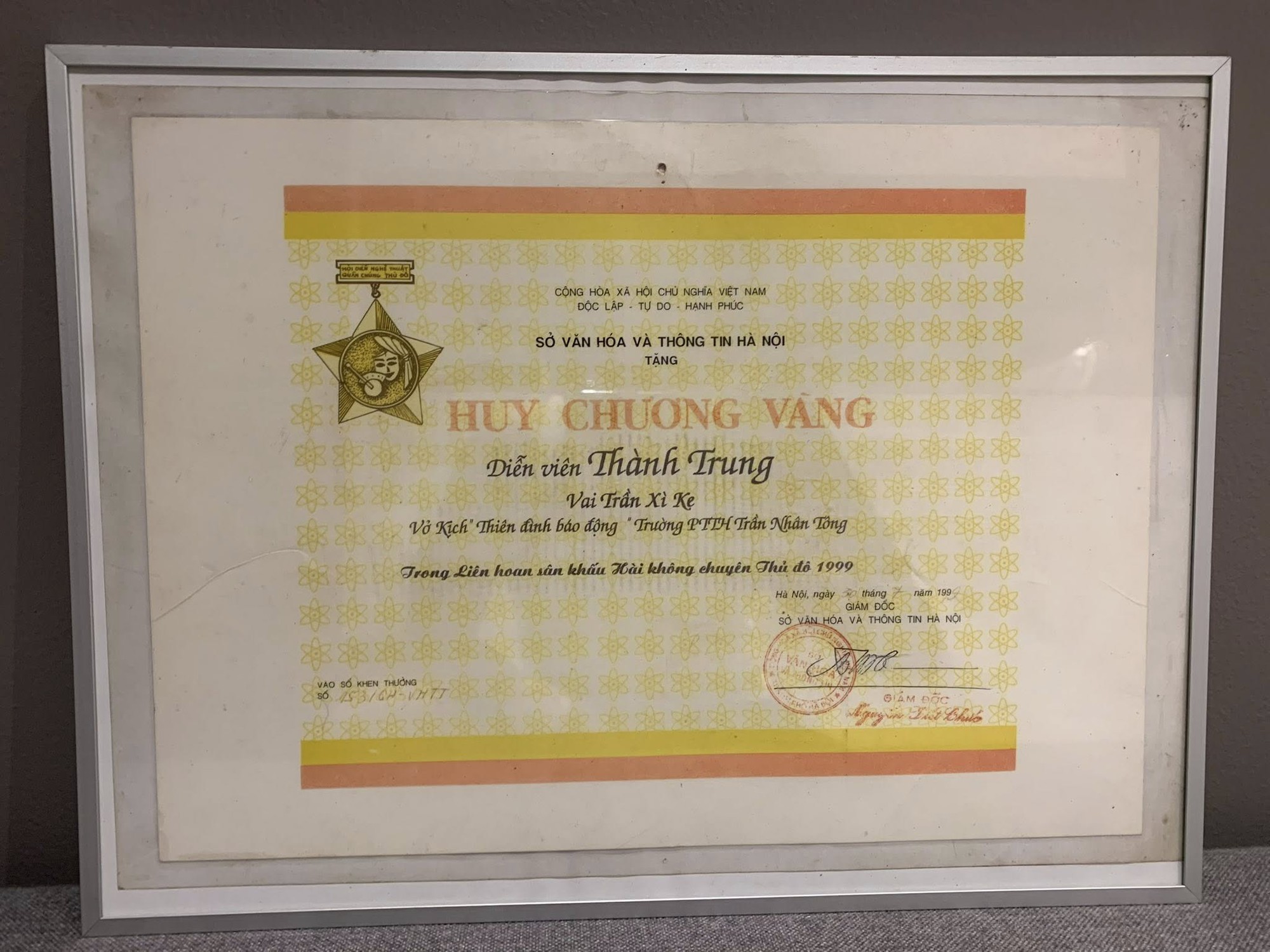 Nam sinh đen - gầy - nghịch từng làm "đại ca" trường cấp 3, 24 năm sau trở lại trường xưa khiến tất cả trầm trồ- Ảnh 4.