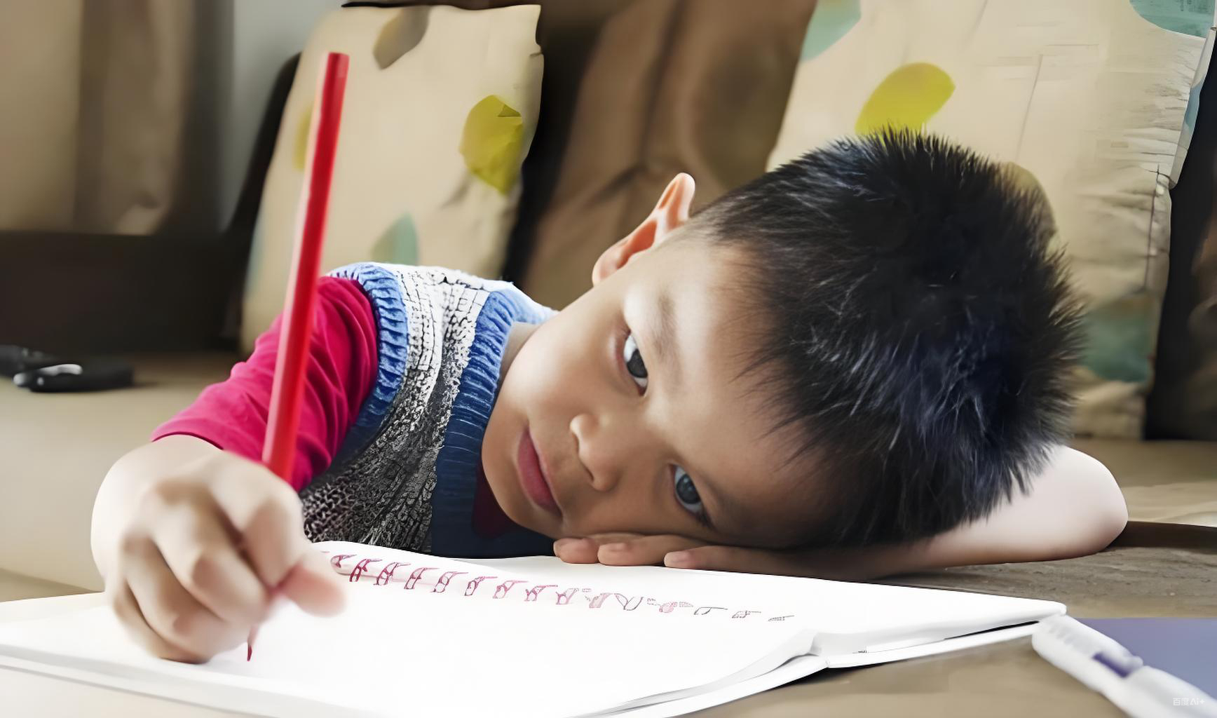 "Con tôi học dốt, nhưng ngoan ngoãn và biết nấu ăn" - Tâm sự của một bà mẹ thạc sĩ khiến hàng triệu phụ huynh rơi nước mắt- Ảnh 1.