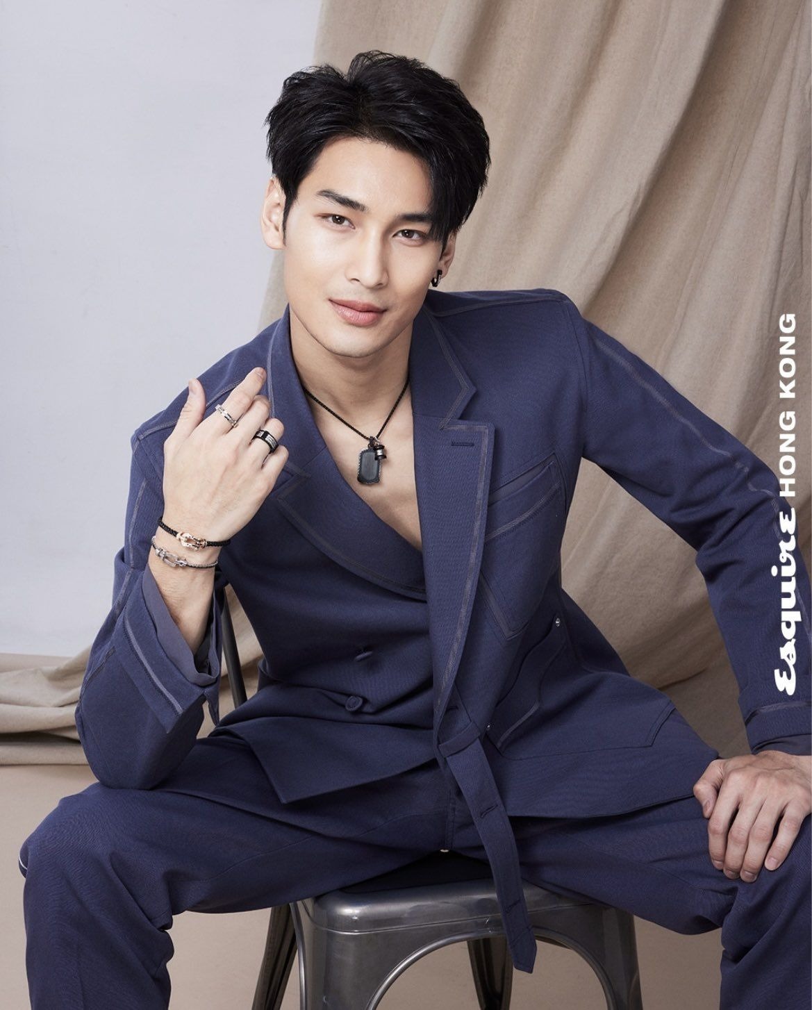 Cặp đôi mỹ nam 92 - 94 chìm trong bão chỉ trích: Khóa môi, diễn cảnh phản cảm giữa sự kiện- Ảnh 4.