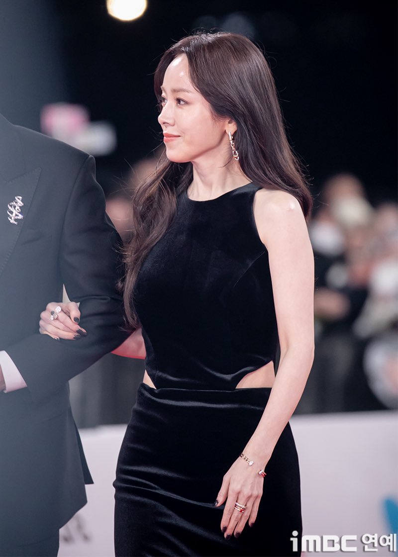 Hàn Quốc có duy nhất 1 mỹ nhân 43 tuổi mà trẻ đẹp như gái 18, đến sợi tóc cũng đẹp ngất ngây lòng người- Ảnh 5. Hàn Quốc có duy nhất 1 mỹ nhân 43 tuổi mà trẻ đẹp như gái 18, đến sợi tóc cũng đẹp ngất ngây lòng người- Ảnh 5.