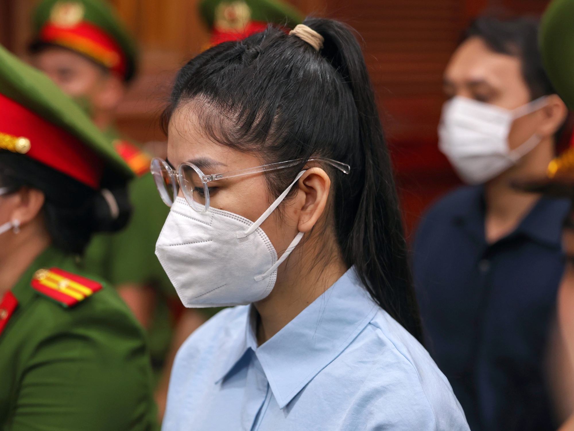 Nguyễn Thúc Thùy Tiên đồng ý để 2 luật sư bào chữa- Ảnh 3.