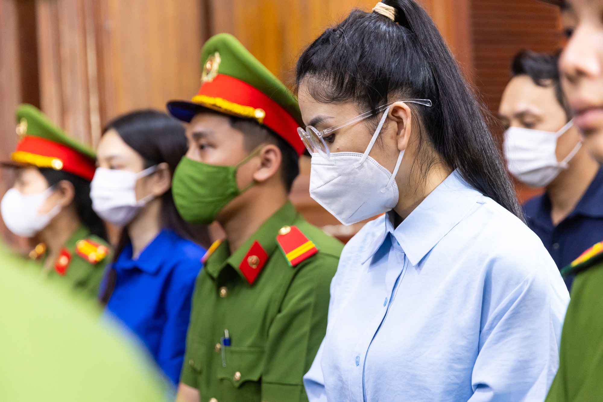 Toàn bộ lời khai của Hằng Du Mục trước khi bị tuyên án 2 năm tù: Hy vọng mình là bài học, lời cảnh tỉnh cho các KOL khác- Ảnh 3. Toàn bộ lời khai của Hằng Du Mục trước khi bị tuyên án 2 năm tù: Hy vọng mình là bài học, lời cảnh tỉnh cho các KOL khác- Ảnh 3.