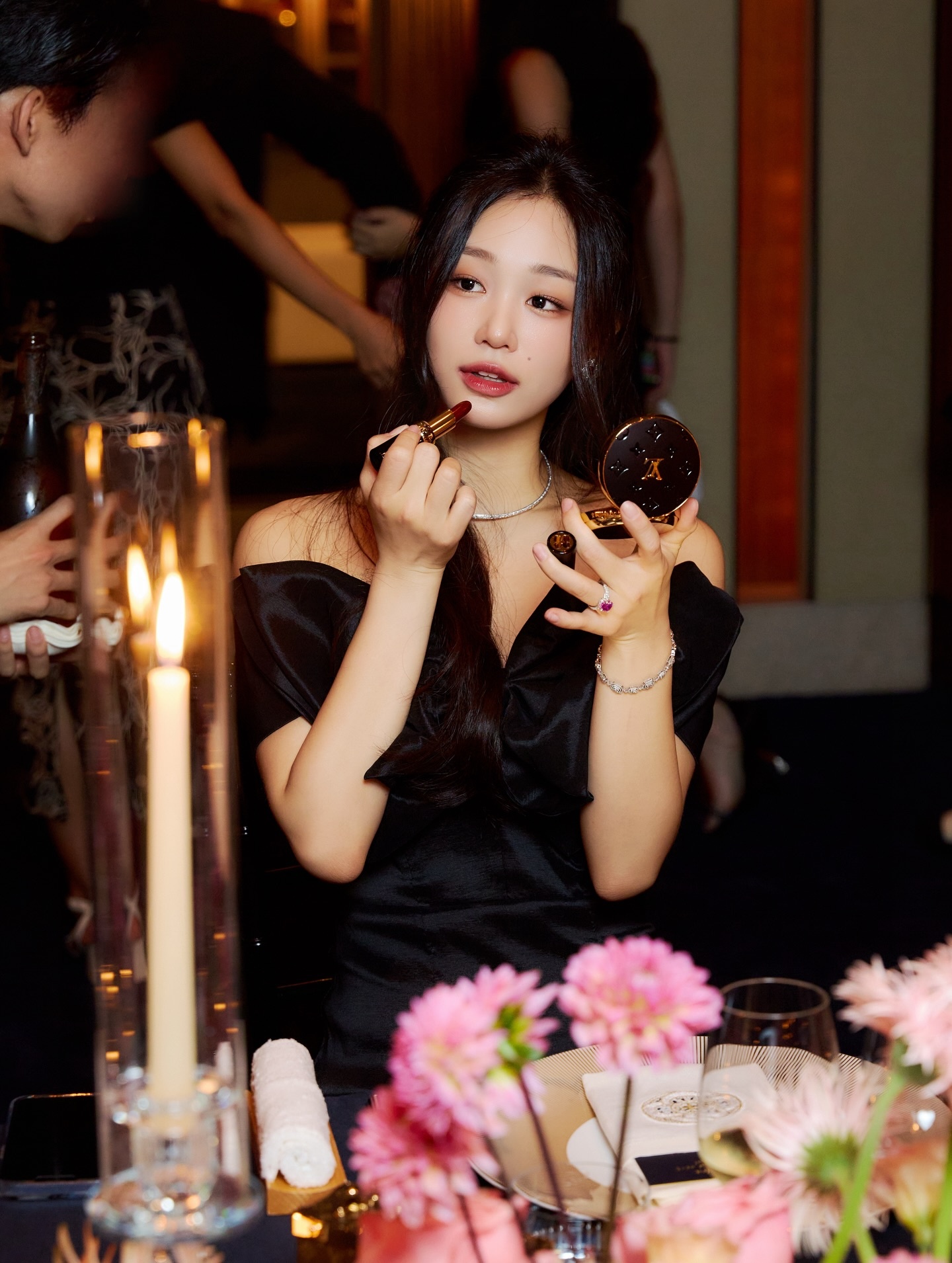 Thiên kim tiểu thư là bạn thân của công chúa Kpop: Visual tri thức nổi bật trong dàn chaebol- Ảnh 3.