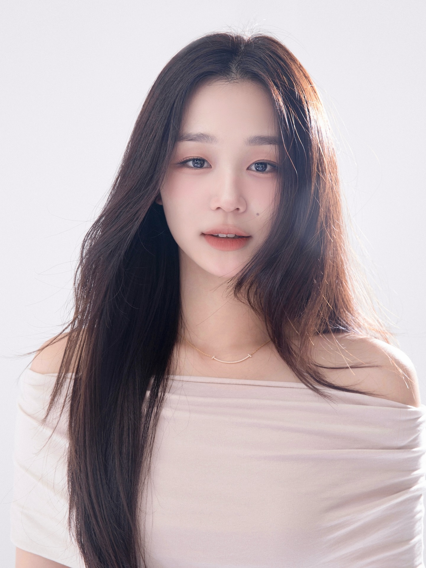 Thiên kim tiểu thư là bạn thân của công chúa Kpop: Visual tri thức nổi bật trong dàn chaebol- Ảnh 4.