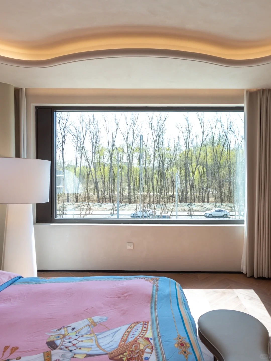 Chịu chơi nhất showbiz: Sofa "vô cực", đảo bếp đá quý chỉ là chuyện nhỏ, chi tiết đắt giá này trong biệt thự 6 tầng 666m2 của Lâu Nghệ Tiêu mới khiến người xem lụi tim!- Ảnh 23.