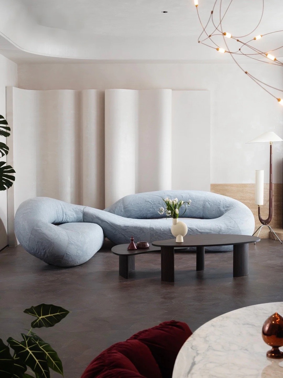 Chịu chơi nhất showbiz: Sofa "vô cực", đảo bếp đá quý chỉ là chuyện nhỏ, chi tiết đắt giá này trong biệt thự 6 tầng 666m2 của Lâu Nghệ Tiêu mới khiến người xem lụi tim!- Ảnh 13.