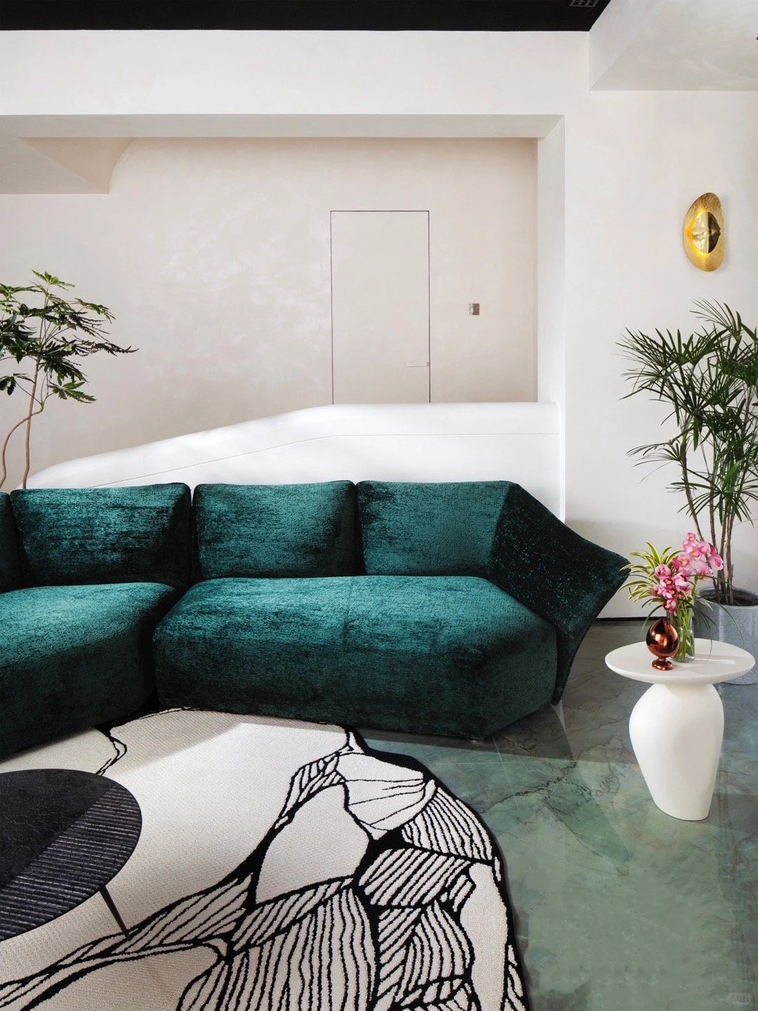 Chịu chơi nhất showbiz: Sofa "vô cực", đảo bếp đá quý chỉ là chuyện nhỏ, chi tiết đắt giá này trong biệt thự 6 tầng 666m2 của Lâu Nghệ Tiêu mới khiến người xem lụi tim!- Ảnh 11.