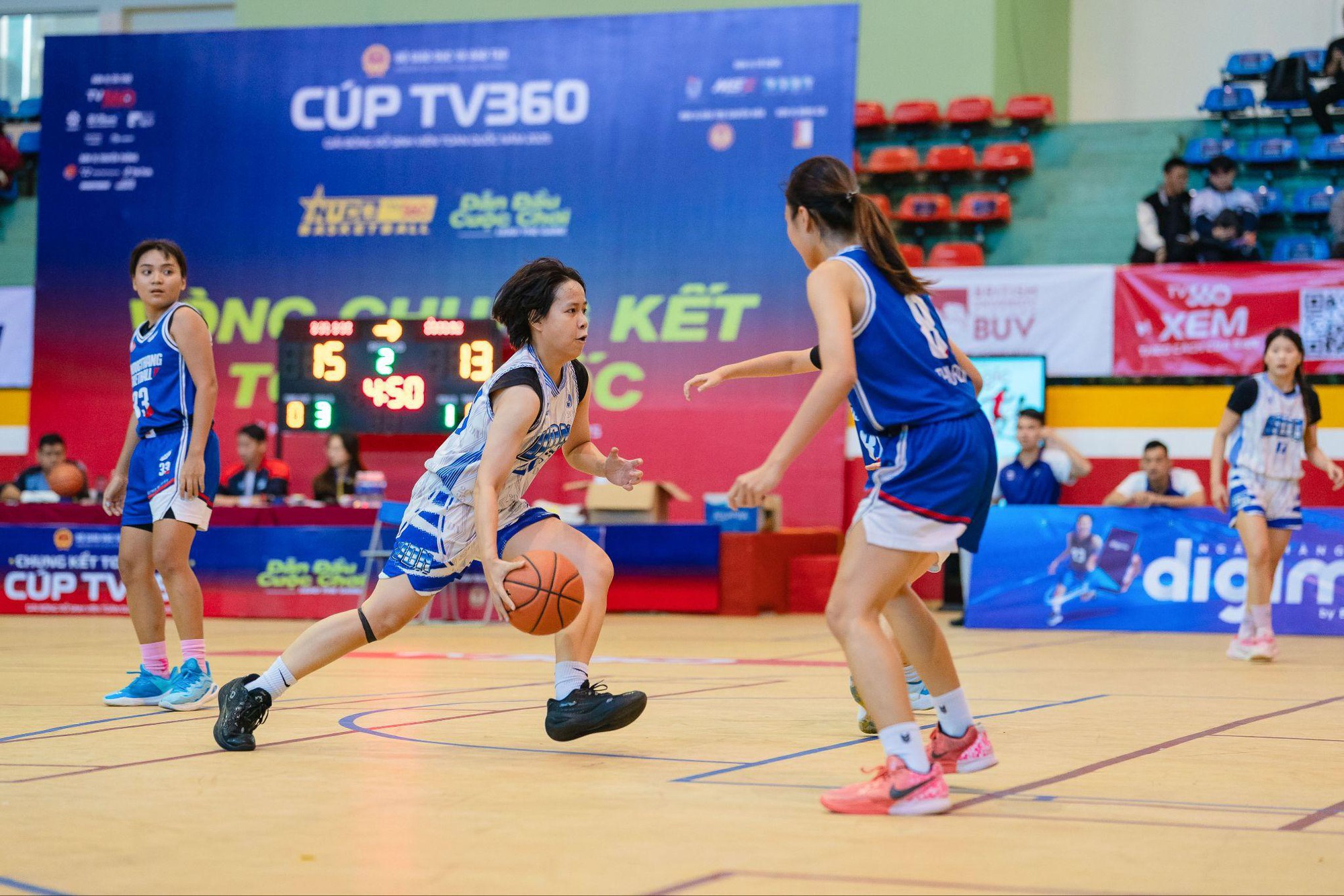 NUC 2025 khép lại rực cháy: UDN & TDTU tạo nên loạt chung kết điên rồ bậc nhất lịch sử thể thao sinh viên- Ảnh 3.