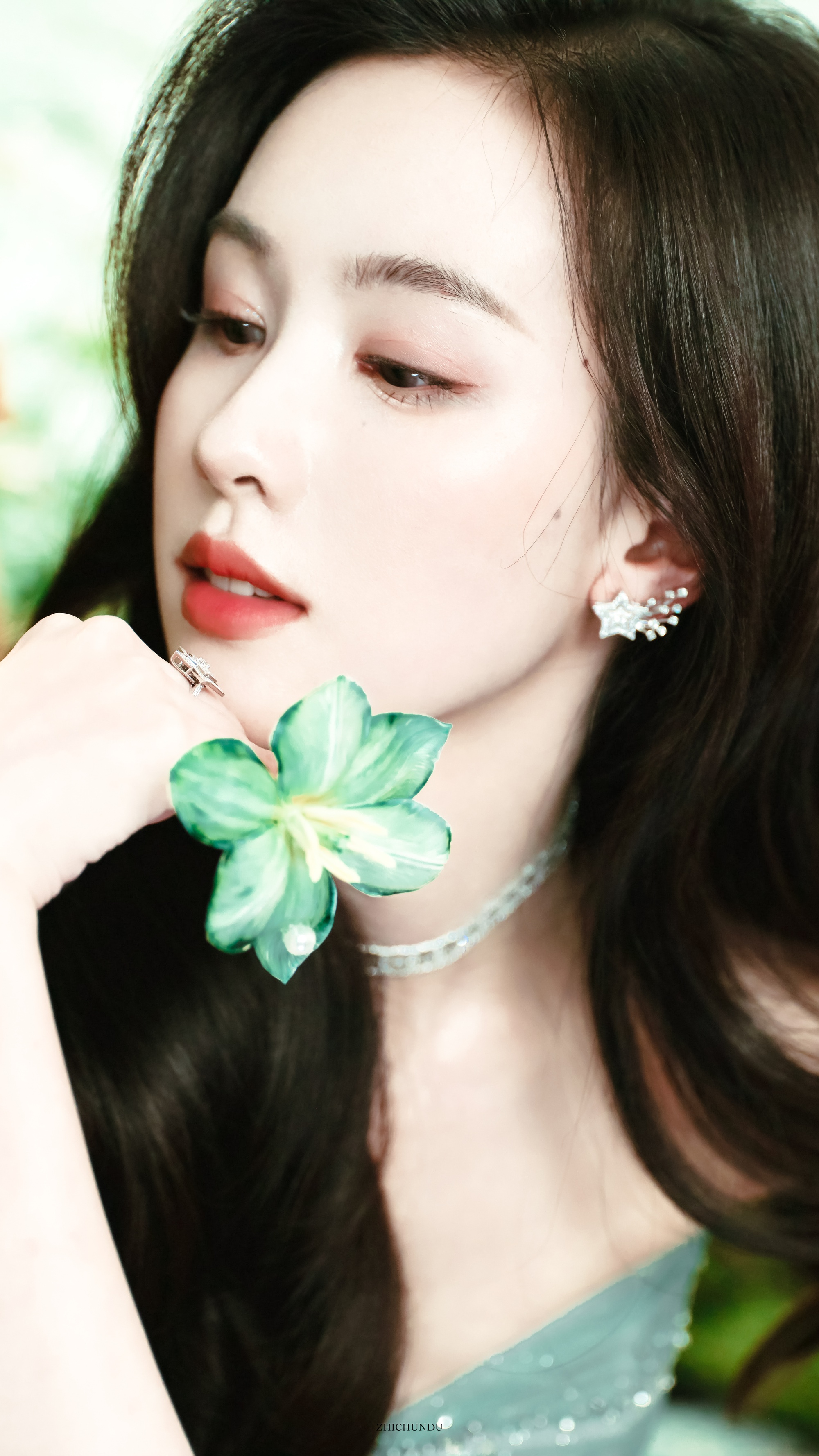 Sốc với tin “thần tiên tỷ tỷ” bị giam cầm đánh đập, 1 người đàn ông đóng giả thế thân dự sự kiện suốt thời gian qua- Ảnh 6. Sốc với tin “thần tiên tỷ tỷ” bị giam cầm đánh đập, 1 người đàn ông đóng giả thế thân dự sự kiện suốt thời gian qua- Ảnh 6.