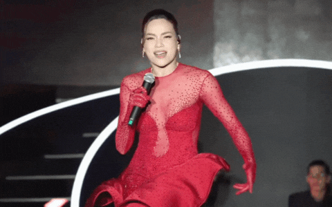 Hồ Ngọc Hà không cần buồn, vì ca sĩ nổi tiếng toàn cầu hát live cũng oét mà còn không thuộc lời- Ảnh 1. Hồ Ngọc Hà không cần buồn, vì ca sĩ nổi tiếng toàn cầu hát live cũng oét mà còn không thuộc lời- Ảnh 1.