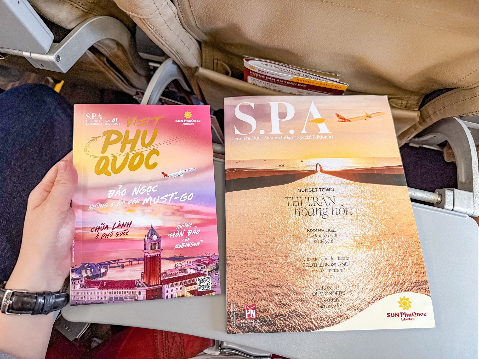 Review chuyến bay đầu tiên Sun PhuQuoc Airways: Nội thất sang, giá vé ổn nhưng suất ăn có 1 chi tiết gây chú ý- Ảnh 11.