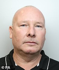 D&agrave;n sao b&oacute;ng đ&aacute; phải thu&ecirc; v&otilde; sĩ MMA bảo vệ khi băng đảng tội phạm coi khu nh&agrave; triệu ph&uacute; l&agrave; &ldquo;Disneyland&rdquo;- Ảnh 7.