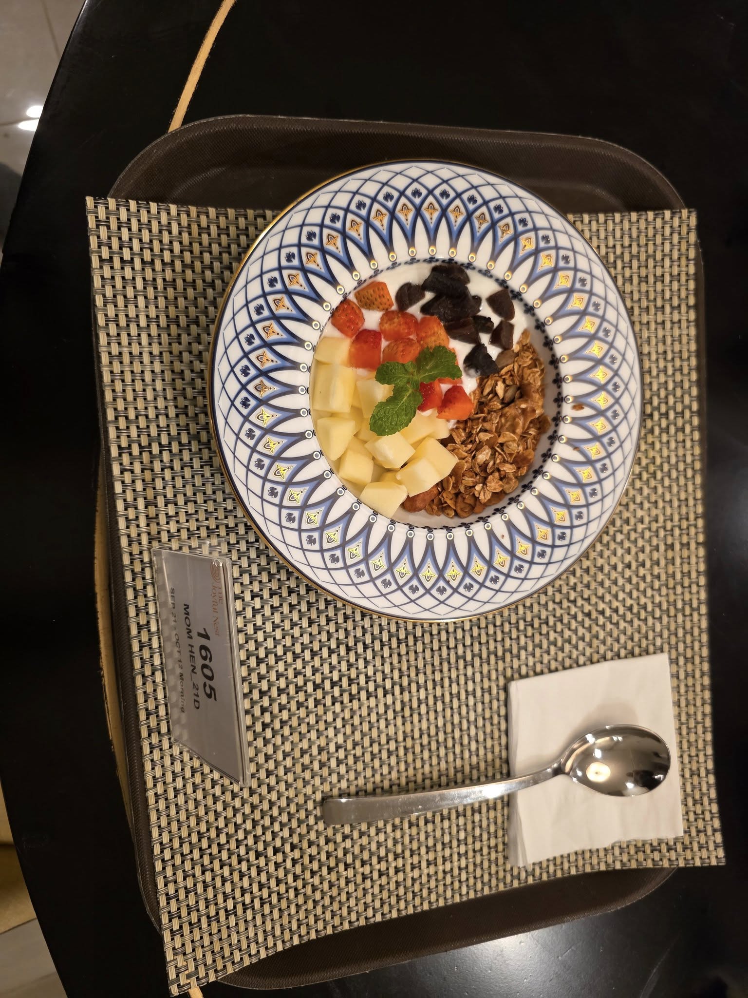 Bữa cơm đậm mùi tiền của H'Hen Niê- Ảnh 12.