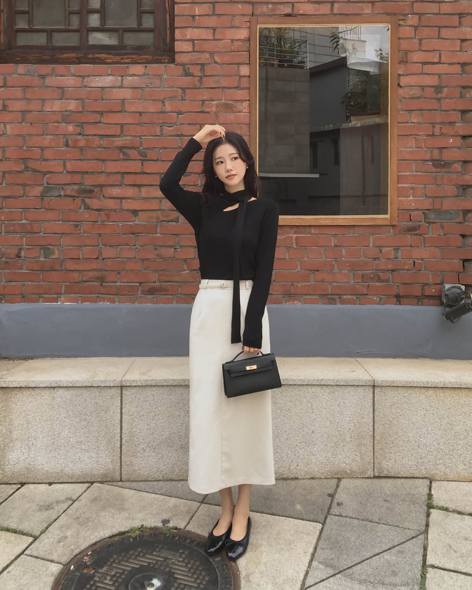 Nếu chỉ được sắm 1 kiểu chân váy, chị em hãy chọn chân váy suông vì mặc thế nào cũng sang và tôn dáng- Ảnh 9. Nếu chỉ được sắm 1 kiểu chân váy, chị em hãy chọn chân váy suông vì mặc thế nào cũng sang và tôn dáng- Ảnh 9.