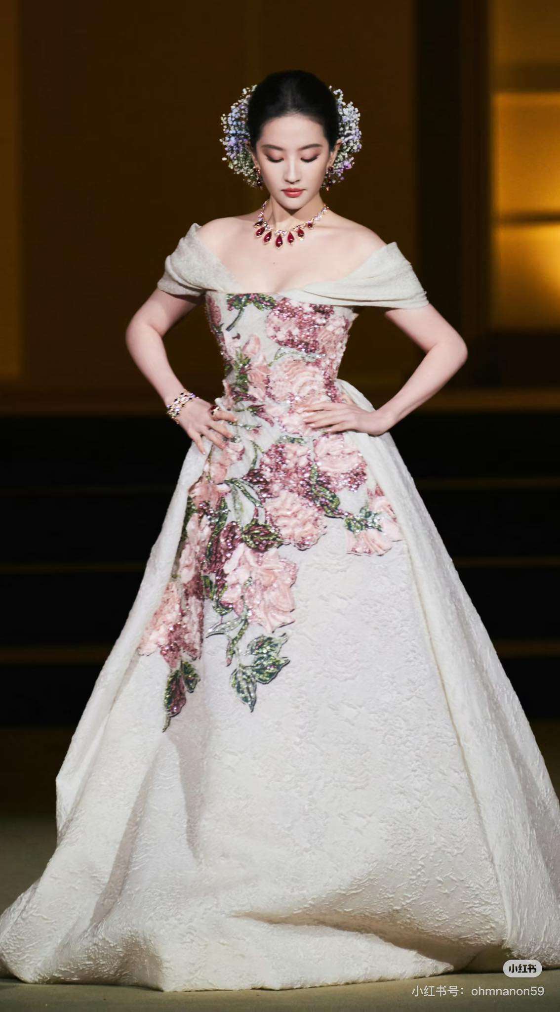 Trung Quốc 1,4 tỷ dân không ai cản được Lưu Diệc Phi- Ảnh 2.