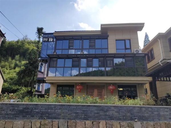 Hai vợ chồng U60 chi 7,4 tỷ đồng về quê xây biệt thự dưỡng già, rủ 6 người lạ về ở chung: Biết được lý do ai cũng ủng hộ mạnh mẽ- Ảnh 2.