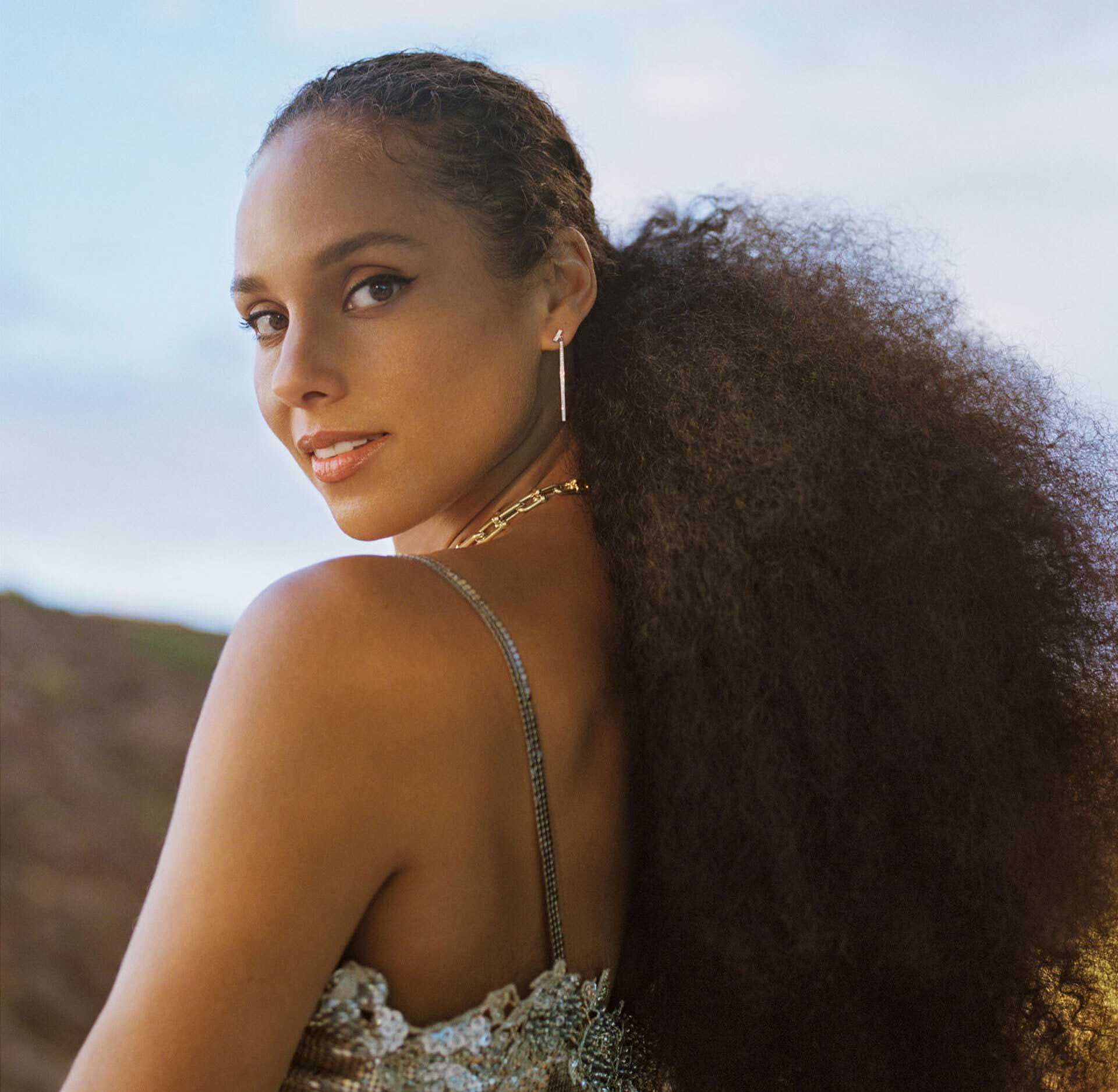 Alicia Keys mang sân khấu “đỉnh thế giới” đến Hà Nội: Giọng hát đẳng cấp đủ để không ai bỏ lỡ 8WONDER Winter 2025- Ảnh 1.