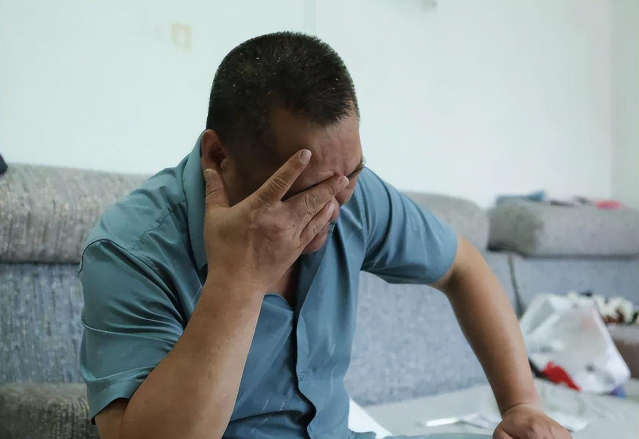 Người đàn ông vừa b…