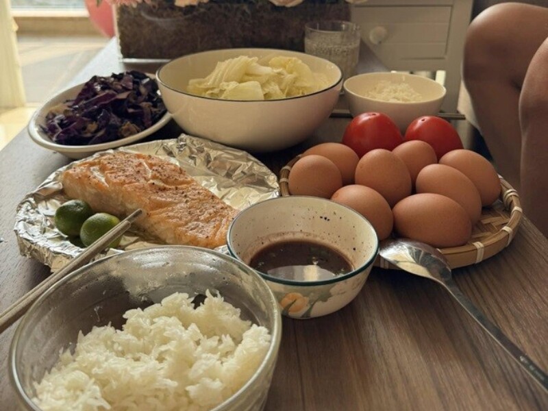 Bữa cơm đậm mùi tiền của H'Hen Niê- Ảnh 19.