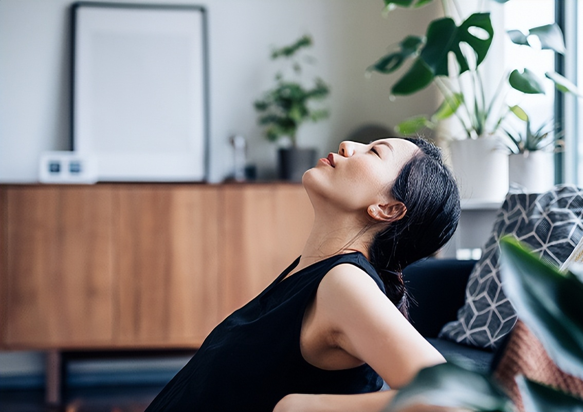 Tôi từng dọn sạch nửa căn nhà vì muốn sống tối giản - và nhận ra, thứ nên bỏ không phải là đồ đạc- Ảnh 2.