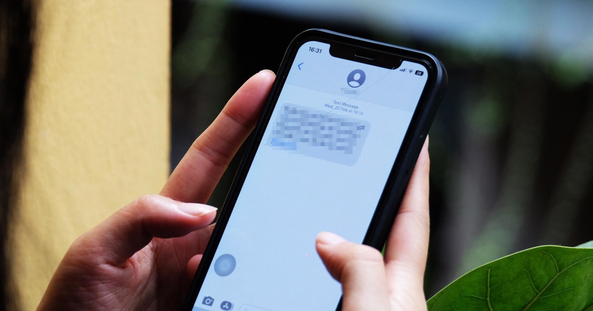 Thấy con báo nhận “học bổng du học Canada”, gia đình chuyển 1 tỷ đồng mới phát hiện sự thật sốc- Ảnh 1.