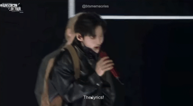 Hồ Ngọc Hà không cần buồn, vì ca sĩ nổi tiếng toàn cầu hát live cũng oét mà còn không thuộc lời- Ảnh 2. Hồ Ngọc Hà không cần buồn, vì ca sĩ nổi tiếng toàn cầu hát live cũng oét mà còn không thuộc lời- Ảnh 2.