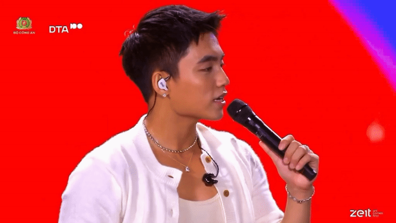 MONO bị nghi dính líu lừa đảo xuyên quốc gia, “công an bên Cam” gọi điện ngay trên sân khấu- Ảnh 3.