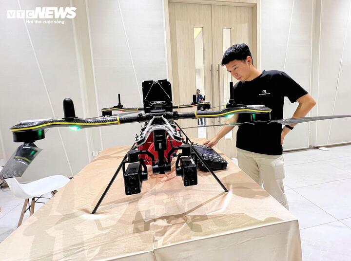 Cựu sinh viên Bách khoa chế tạo máy bay không người lái xuất khẩu sang Mỹ- Ảnh 1.