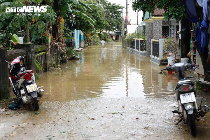 Thông tin '350 hộ dân ở Huế bị cô lập một tuần chưa được hỗ trợ' là sai sự thật- Ảnh 1.