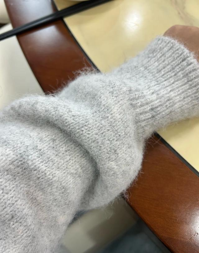 Tôi đang dọn 100 món quần áo và thề sẽ không mua lại 7 loại đồ tốn kém này vào mùa thu đông năm nay- Ảnh 2.