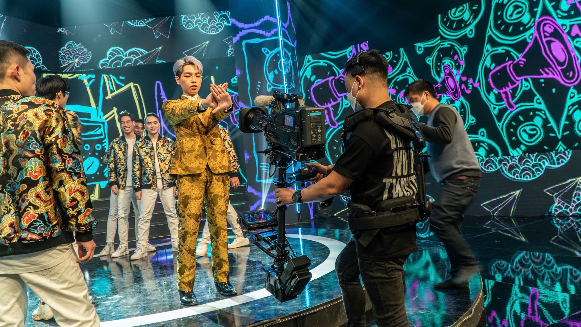 Nghề đi làm “30 ngày đủ sống cả năm” ở Việt Nam- Ảnh 6.