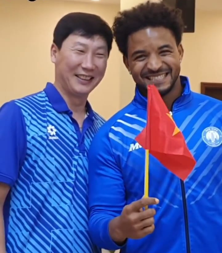 HLV Kim Sang-sik: “Nhận việc ở tuyển Việt Nam, tôi chỉ sợ làm HLV Park Hang-seo mang tiếng”- Ảnh 4.