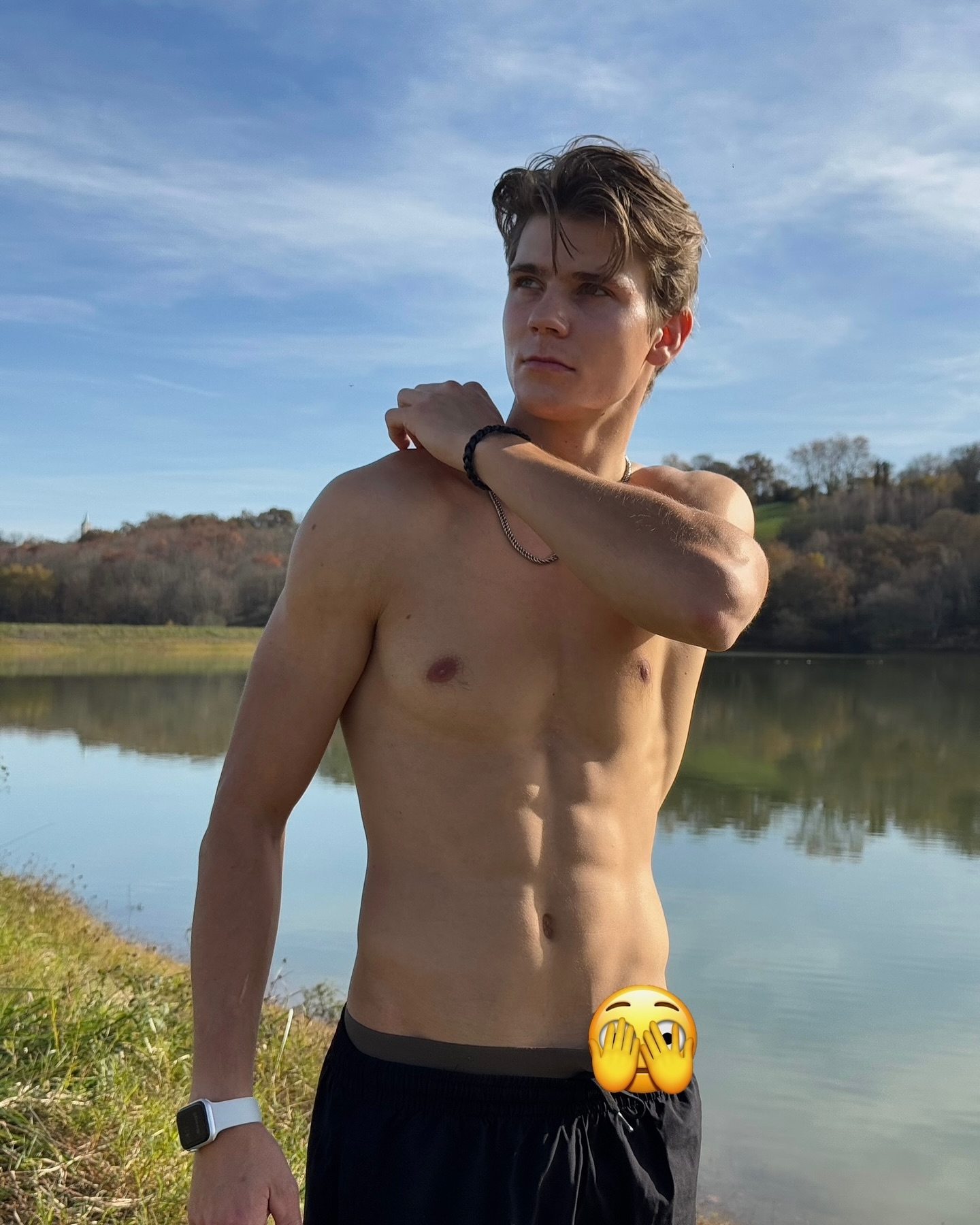 Niềm hy vọng của đội tuyển Olympic bị cấm thi đấu 2 năm vì đăng video tình dục nhạy cảm trên máy bay- Ảnh 1.