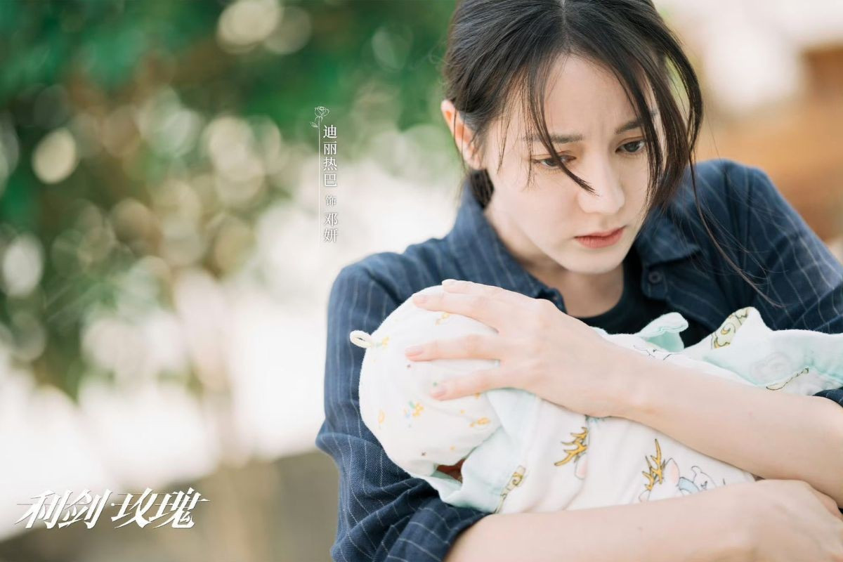 Phim của Địch Lệ Nhiệt Ba tạo kỳ tích sau 30 năm- Ảnh 2.