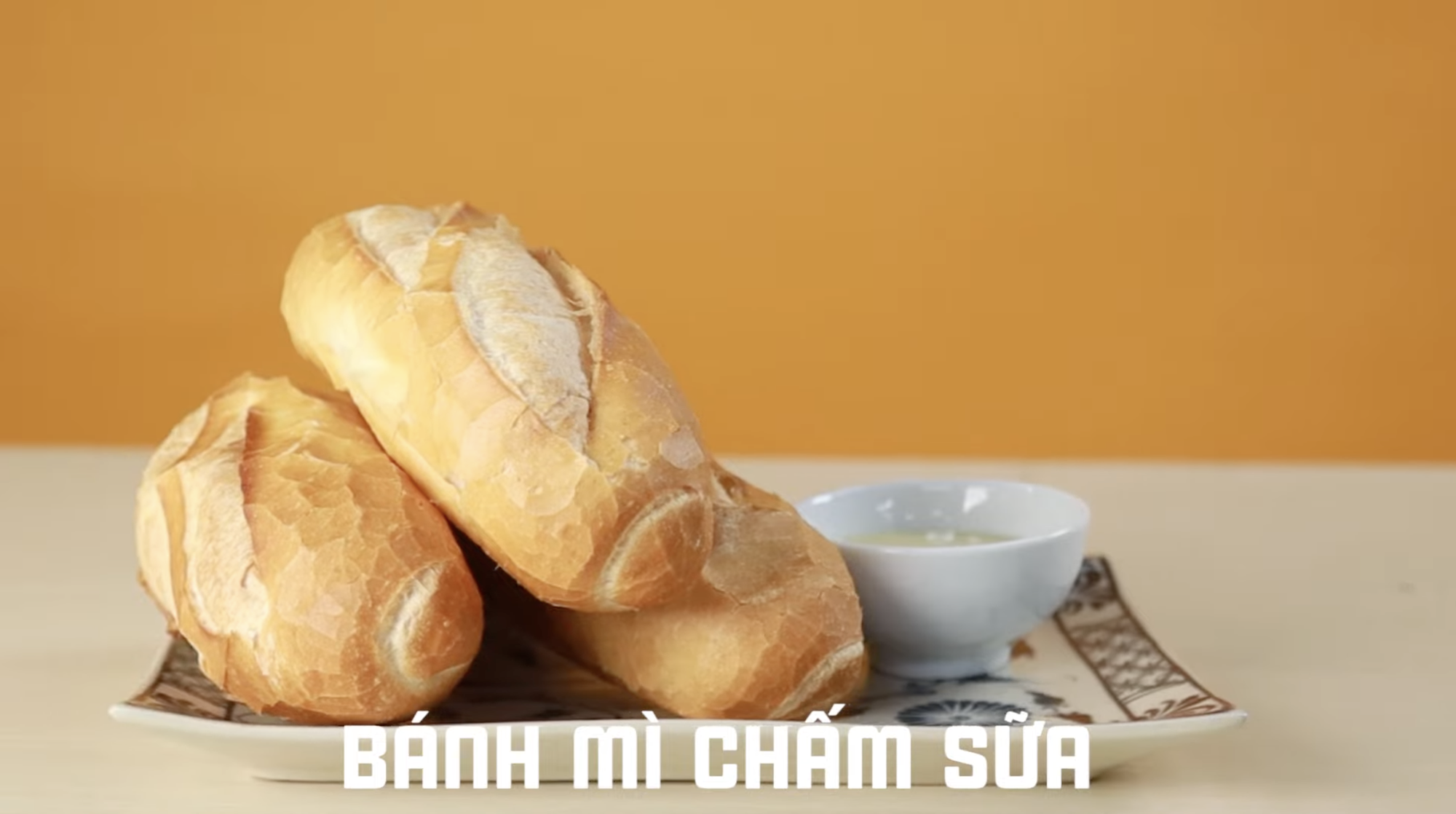 Bánh mì sữa đặc khiến khách Tây phải thốt lên: “Thật không công bằng!”- Ảnh 1.