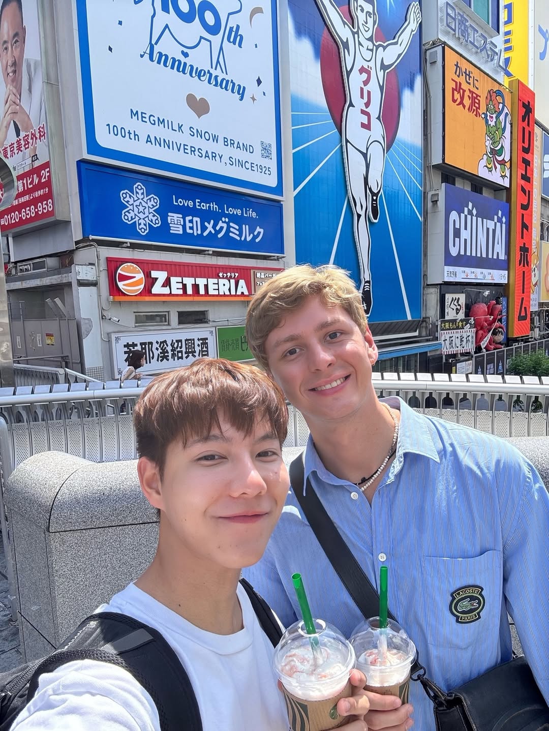 Ồn nhất lúc này: Mỹ nam showbiz bỏ bạn trai Tây sau 9 tháng hẹn hò, nào ngờ 