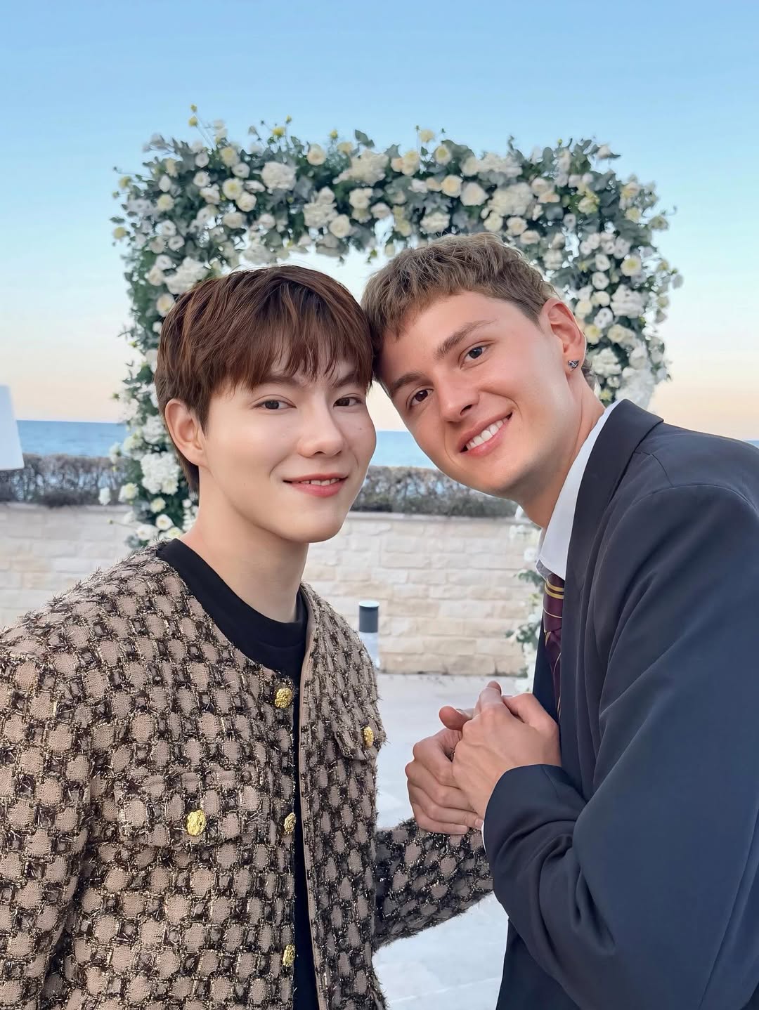 Ồn nhất lúc này: Mỹ nam showbiz bỏ bạn trai Tây sau 9 tháng hẹn hò, nào ngờ 