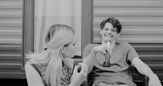 Xem phim Sex Education, tôi nhận ra người anh trai này mới là nhân vật đáng yêu nhất, cô gái nào cũng muốn có bên cạnh- Ảnh 2.