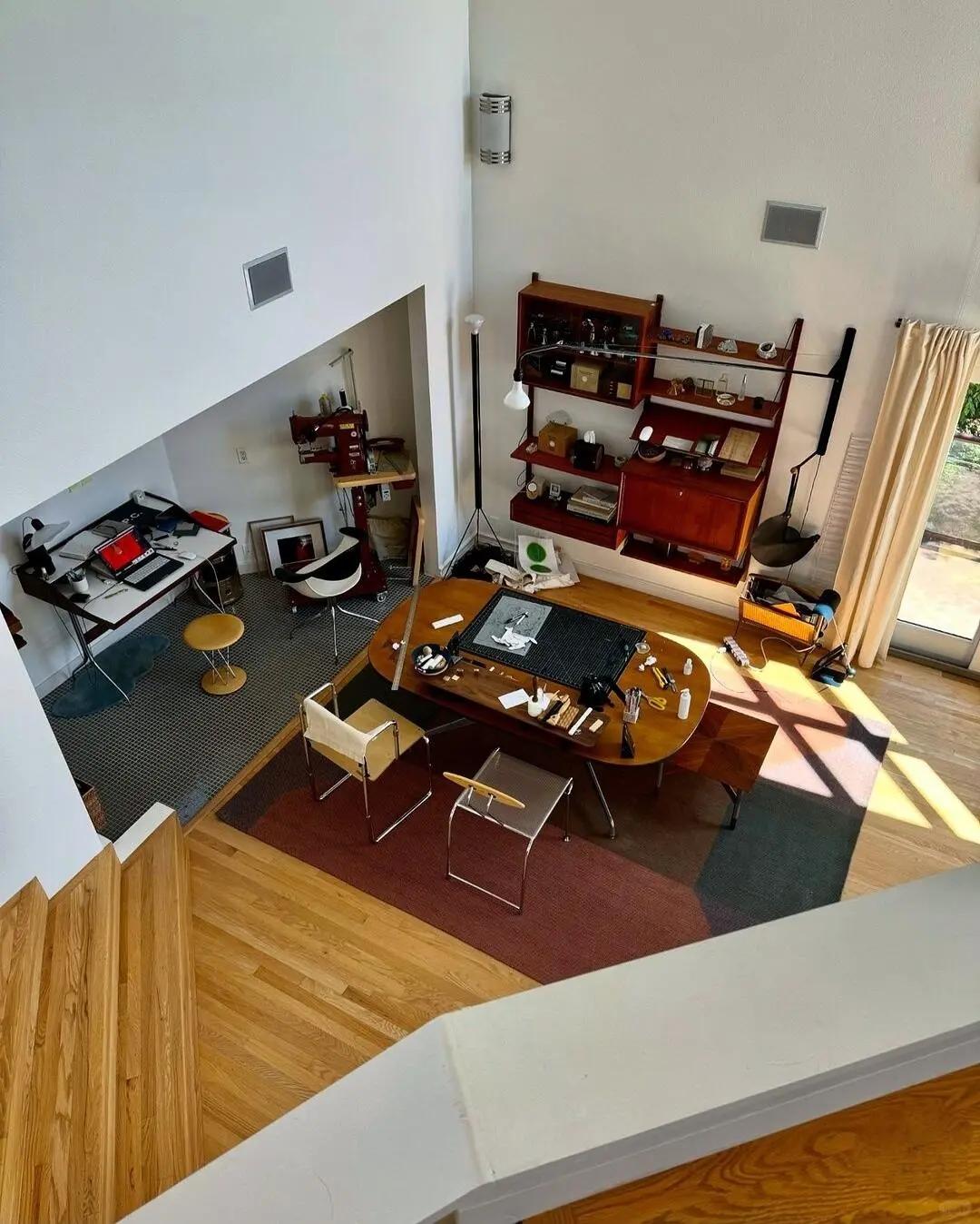 Căn hộ của vị giáo sư gây sốt MXH: Cảm giác 