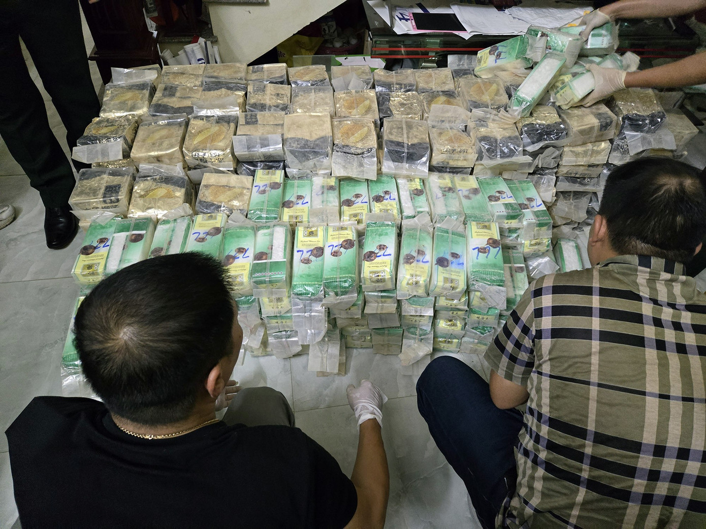 Bộ Công an phá chuyên án 825P, thu giữ 777 kg ma túy tổng hợp- Ảnh 1.