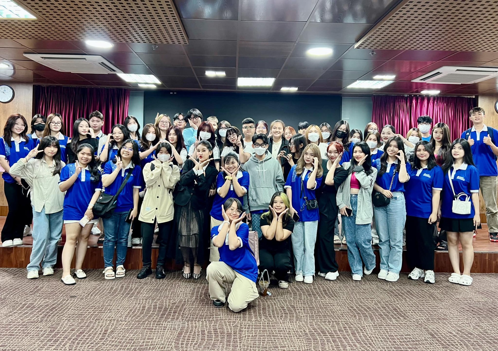 Khi hoa hậu làm giảng viên, tiết học sẽ như thế nào?- Ảnh 3. Khi hoa hậu làm giảng viên, tiết học sẽ như thế nào?- Ảnh 3.