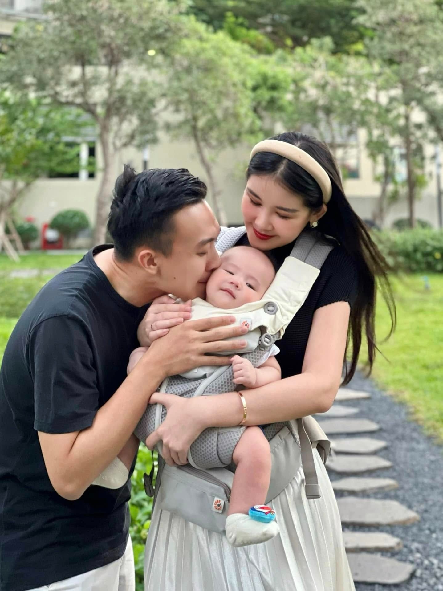 Khi hoa hậu làm giảng viên, tiết học sẽ như thế nào?- Ảnh 4. Khi hoa hậu làm giảng viên, tiết học sẽ như thế nào?- Ảnh 4.