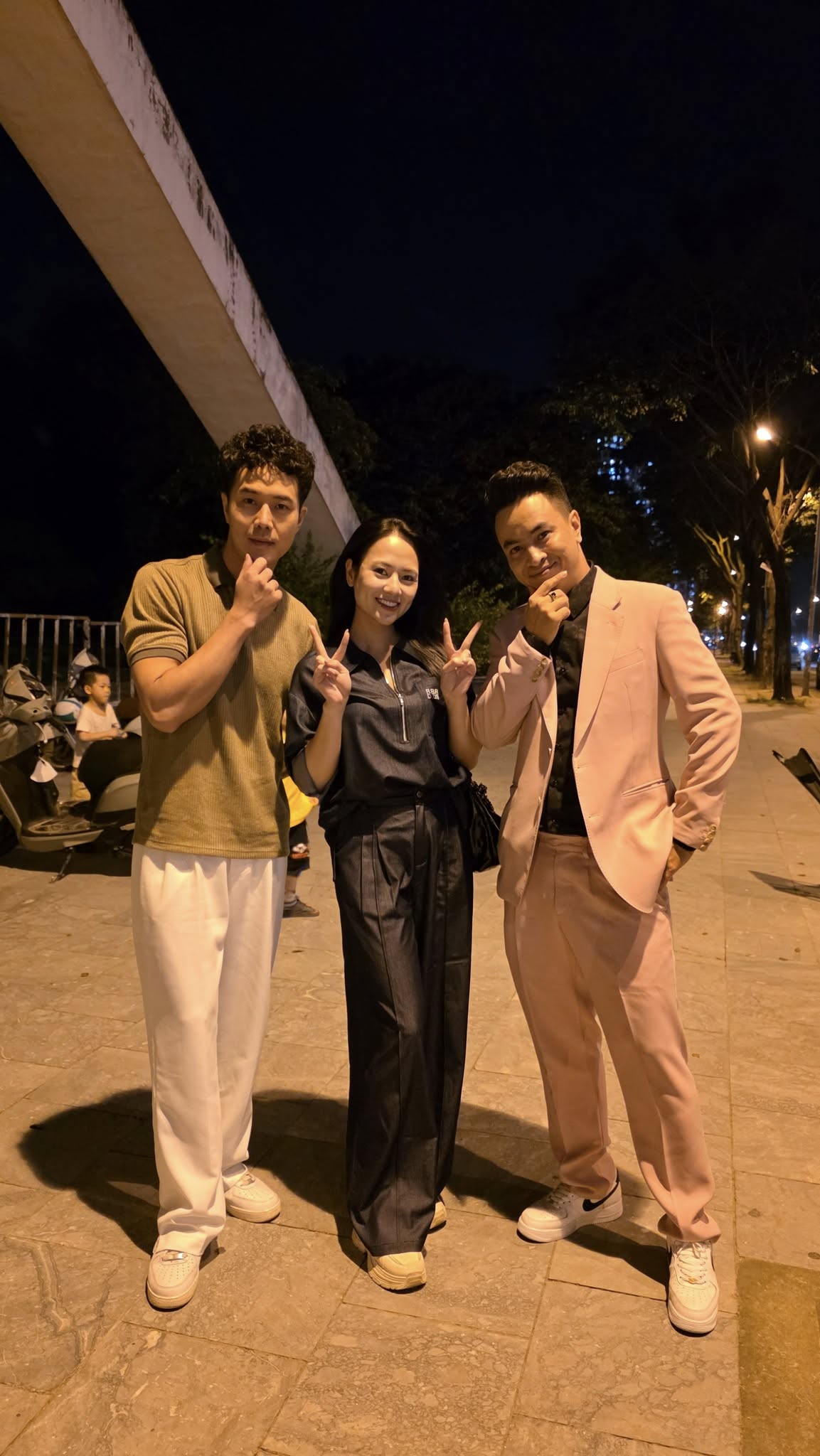 Cây hài mới nổi gánh cả phim Việt giờ vàng: Nhìn mặt đã thấy buồn cười, thở câu nào viral câu đó- Ảnh 6.