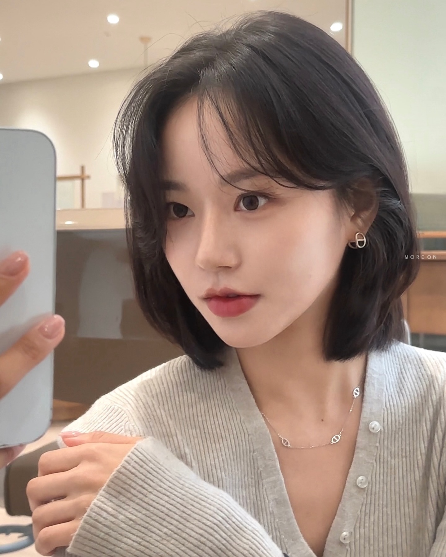 5 kiểu tóc ngắn hack tuổi tốt nhất hiện tại, trẻ ra vài tuổi là thật- Ảnh 5.