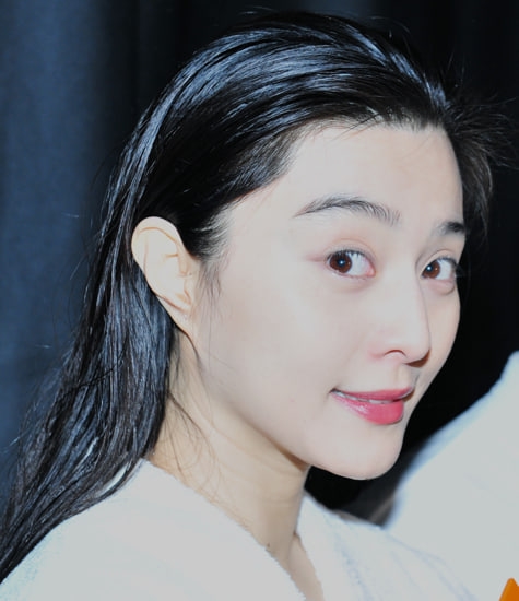 Đôi tai chỉ muốn giấu kín của Phạm Băng Băng là điềm báo trước số mệnh- Ảnh 3.